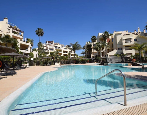 Apartamento en venta en New Golden Mile, Estepona Este