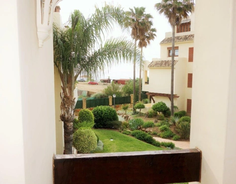 Apartment for sale in New Golden Mile, Estepona East