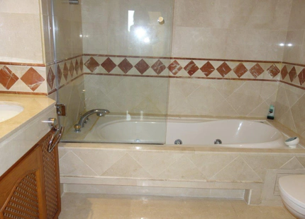 Apartamento en venta en New Golden Mile, Estepona Este