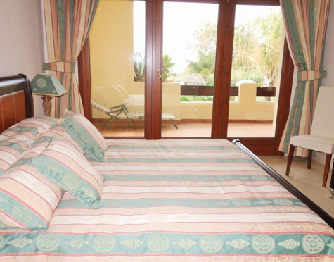 Apartment for sale in New Golden Mile, Estepona East