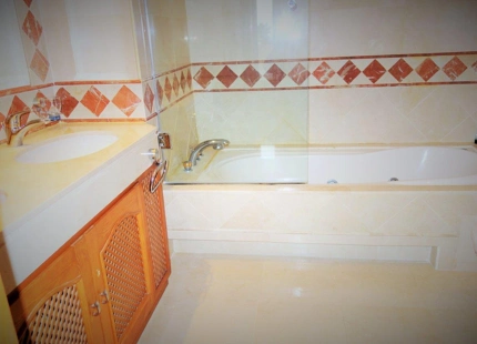 Apartamento en venta en New Golden Mile, Estepona Este