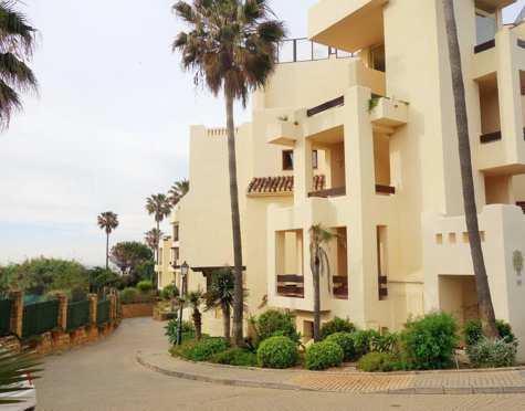 Apartment for sale in New Golden Mile, Estepona East