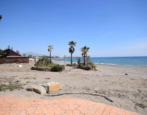 Apartment for sale in New Golden Mile, Estepona East