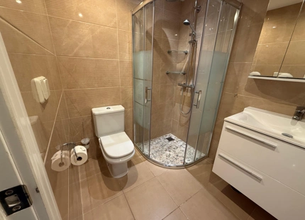 Apartamento en venta en Los Arqueros, Benahavis