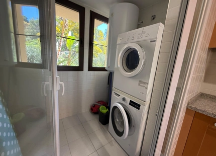 Apartamento en venta en Los Arqueros, Benahavis