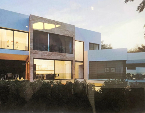 Villa for sale in El Paraiso, Estepona East