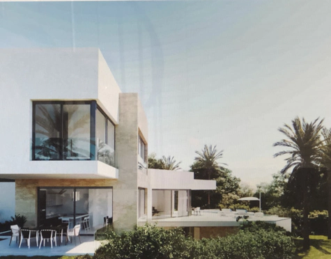 Villa for sale in El Paraiso, Estepona East