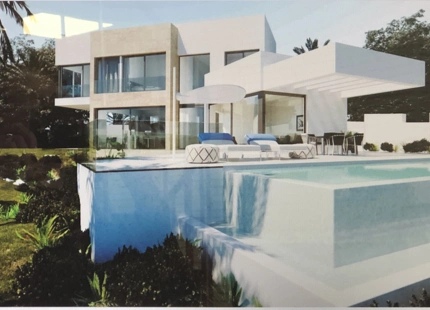 Villa en venta en El Paraiso, Estepona Este