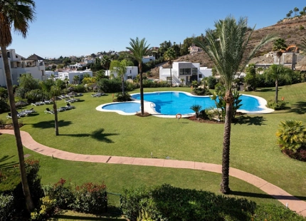 Ático en venta en El Paraiso, Estepona Este