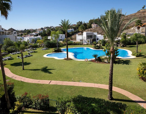 Penthouse for sale in El Paraiso, Estepona East
