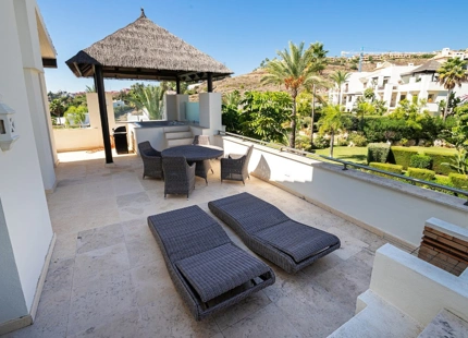 Ático en venta en El Paraiso, Estepona Este