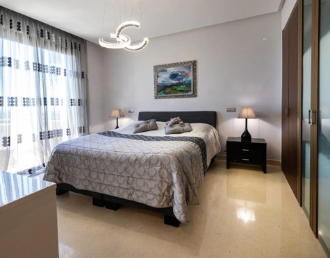 Penthouse for sale in El Paraiso, Estepona East