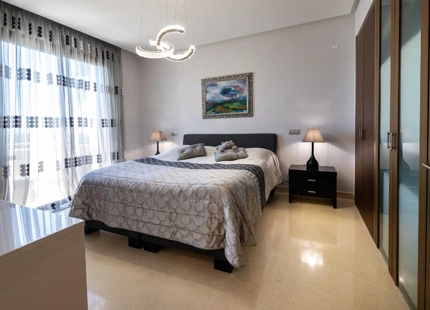 Ático en venta en El Paraiso, Estepona Este