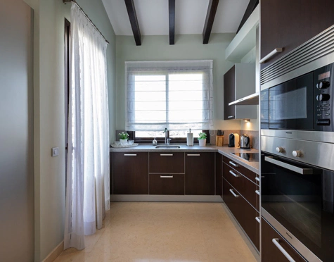 Penthouse for sale in El Paraiso, Estepona East
