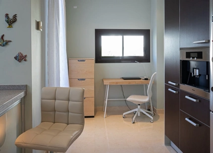 Ático en venta en El Paraiso, Estepona Este