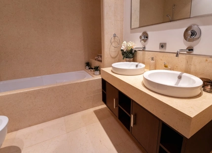 Ático en venta en El Paraiso, Estepona Este