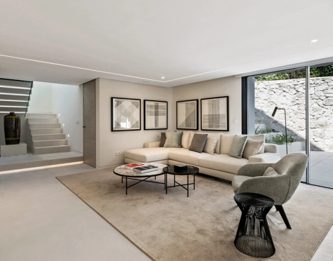 Villa for sale in Nueva Andalucia, Marbella