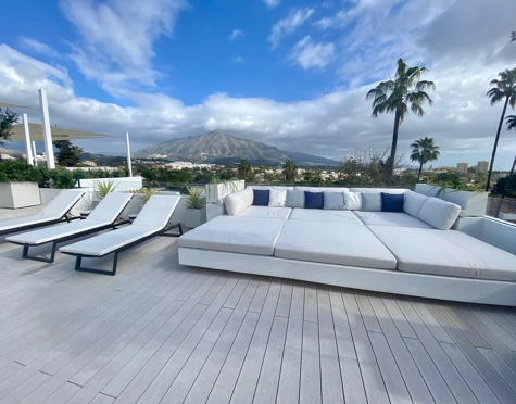 Villa for sale in Nueva Andalucia, Marbella
