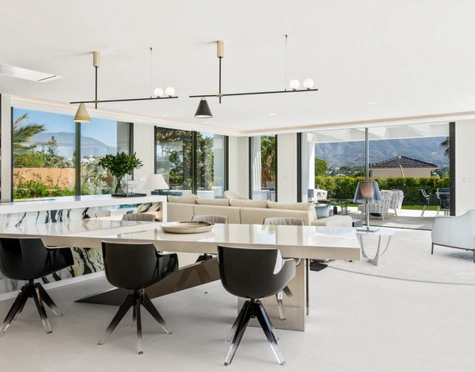Villa for sale in Nueva Andalucia, Marbella