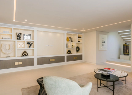 Villa en venta en Nueva Andalucia, Marbella