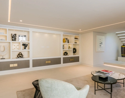 Villa for sale in Nueva Andalucia, Marbella