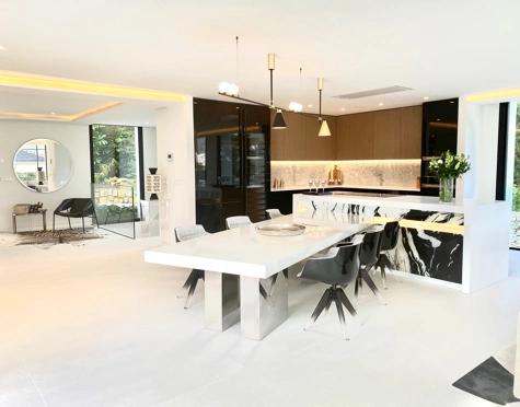 Villa for sale in Nueva Andalucia, Marbella