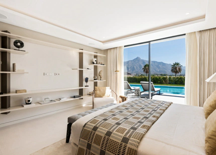 Villa en venta en Nueva Andalucia, Marbella