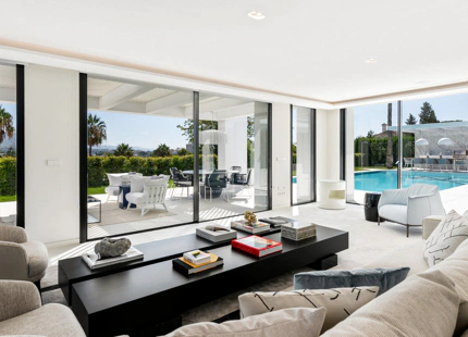 Villa en venta en Nueva Andalucia, Marbella