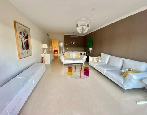 Penthouse for sale in Nueva Andalucia, Marbella