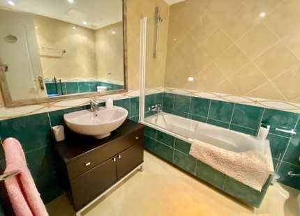 Ático en venta en Nueva Andalucia, Marbella