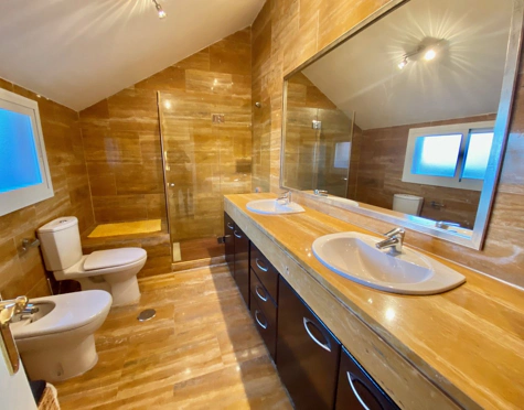 Penthouse for sale in Nueva Andalucia, Marbella