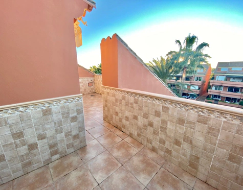 Penthouse for sale in Nueva Andalucia, Marbella