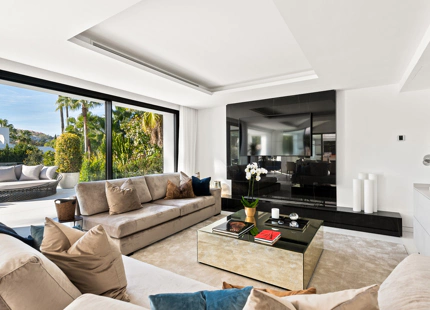 Villa en venta en Nueva Andalucia, Marbella