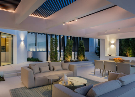 Villa en venta en Nueva Andalucia, Marbella