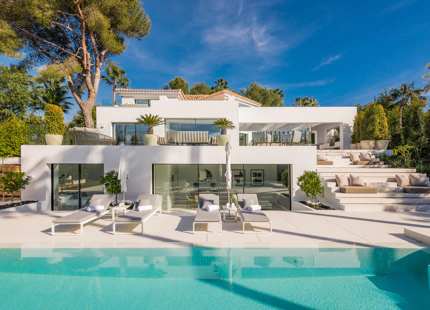 Villa en venta en Nueva Andalucia, Marbella