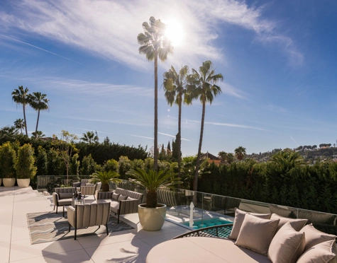 Villa en venta en Nueva Andalucia, Marbella