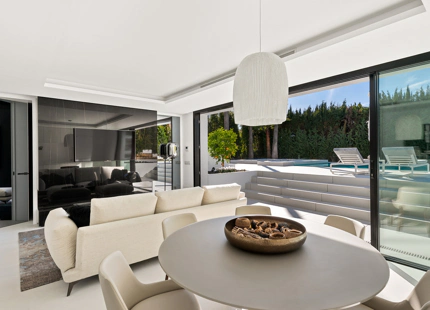 Villa en venta en Nueva Andalucia, Marbella