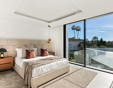 Villa en venta en Nueva Andalucia, Marbella