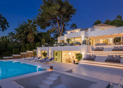 Villa en venta en Nueva Andalucia, Marbella