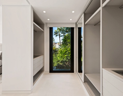 Villa en venta en Nueva Andalucia, Marbella