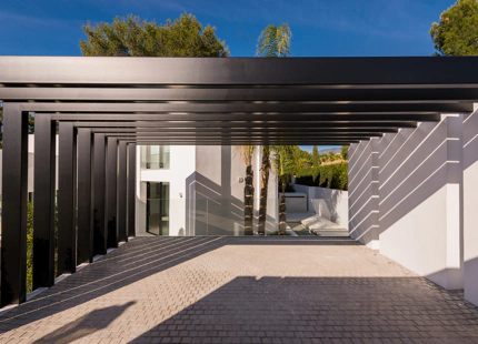 Villa en venta en Nueva Andalucia, Marbella