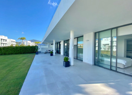 Ground Floor Apartment for long term rent in Atalaya, Estepona East