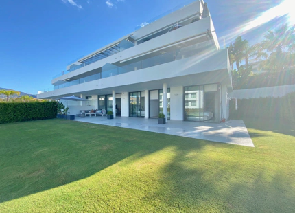 Ground Floor Apartment for long term rent in Atalaya, Estepona East