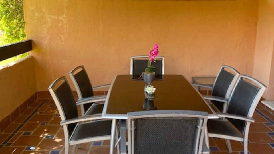 Ground Floor Apartment for long term rent in Hacienda del Sol, Estepona East