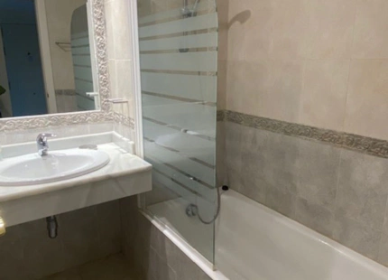 Ground Floor Apartment for long term rent in Hacienda del Sol, Estepona East