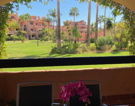 Apartamento Planta Baja en alquiler larga temporada en Hacienda del Sol, Estepona East