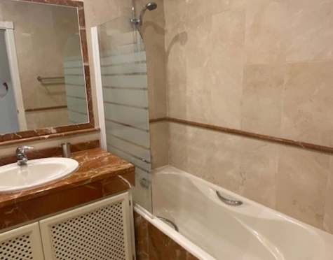 Apartamento Planta Baja en alquiler larga temporada en Hacienda del Sol, Estepona East