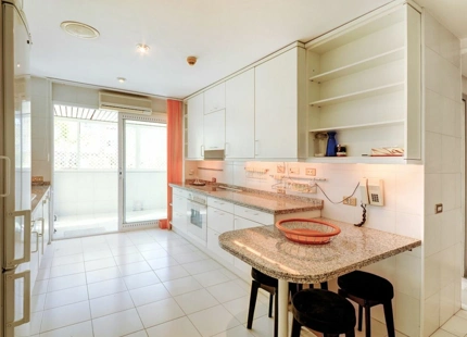 Apartamento en venta en Marbella