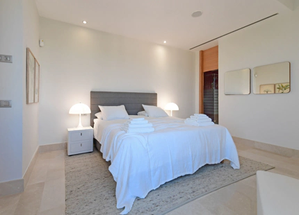 Villa en venta en Nueva Andalucia, Marbella