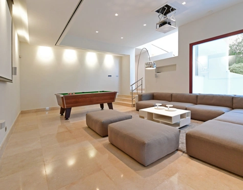 Villa for sale in Nueva Andalucia, Marbella